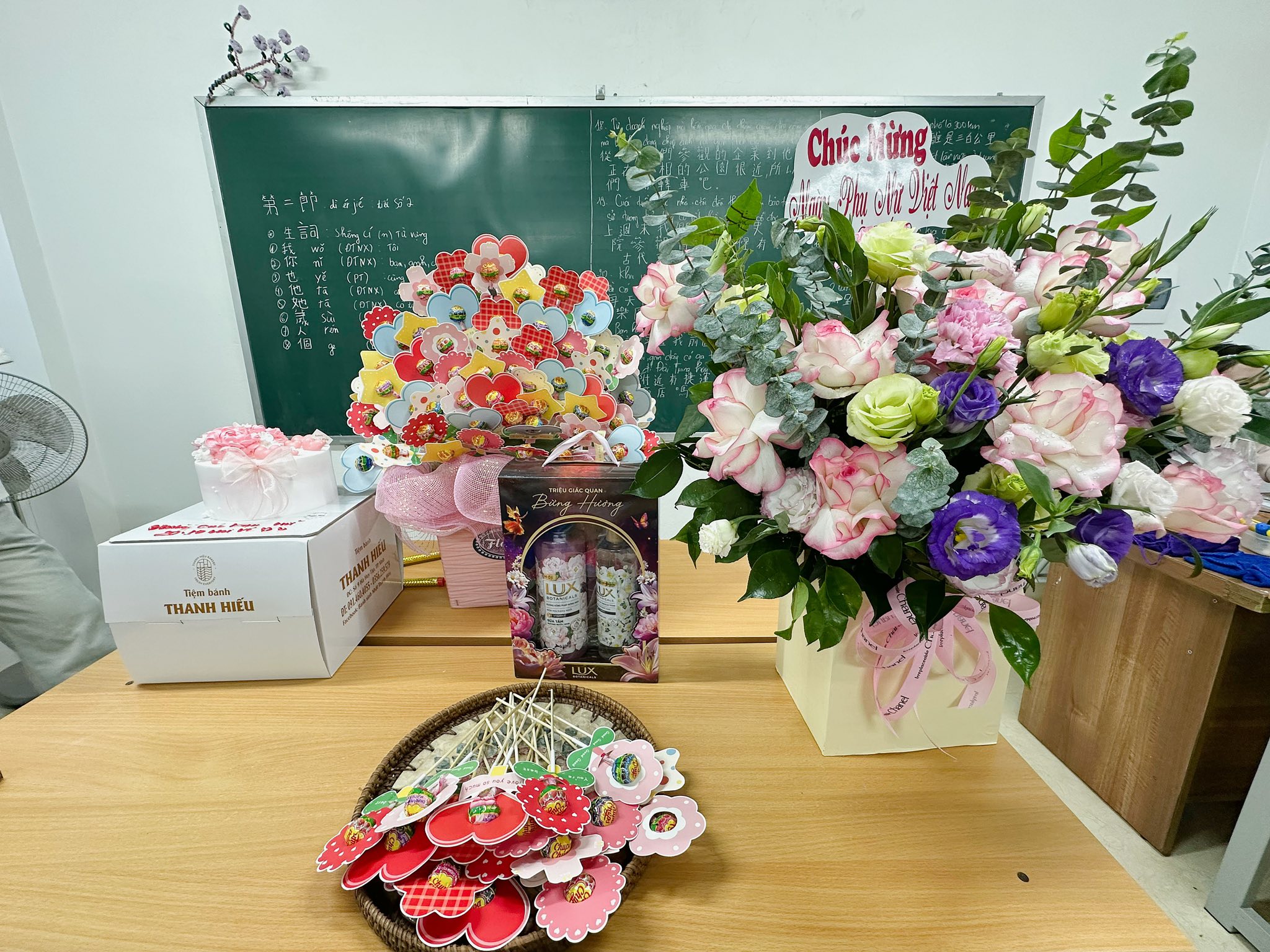 🌷【20/10 – Ngọt ngào cùng Việt Trung】