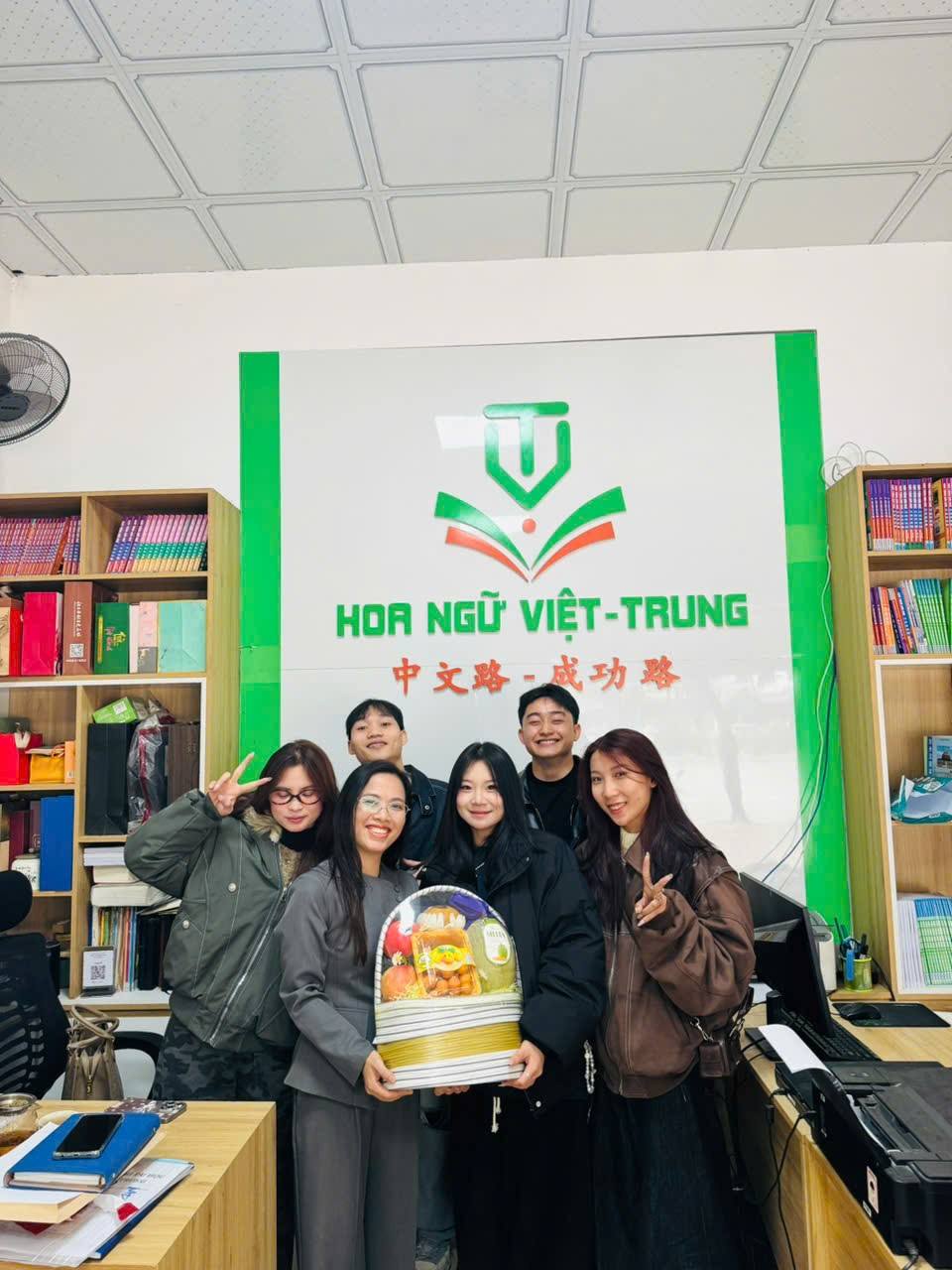 VIỆT TRUNG LÀ NHÀ – NƠI LUÔN DANG RỘNG VÒNG TAY ĐÓN CÁC BẠN TRỞ VỀ